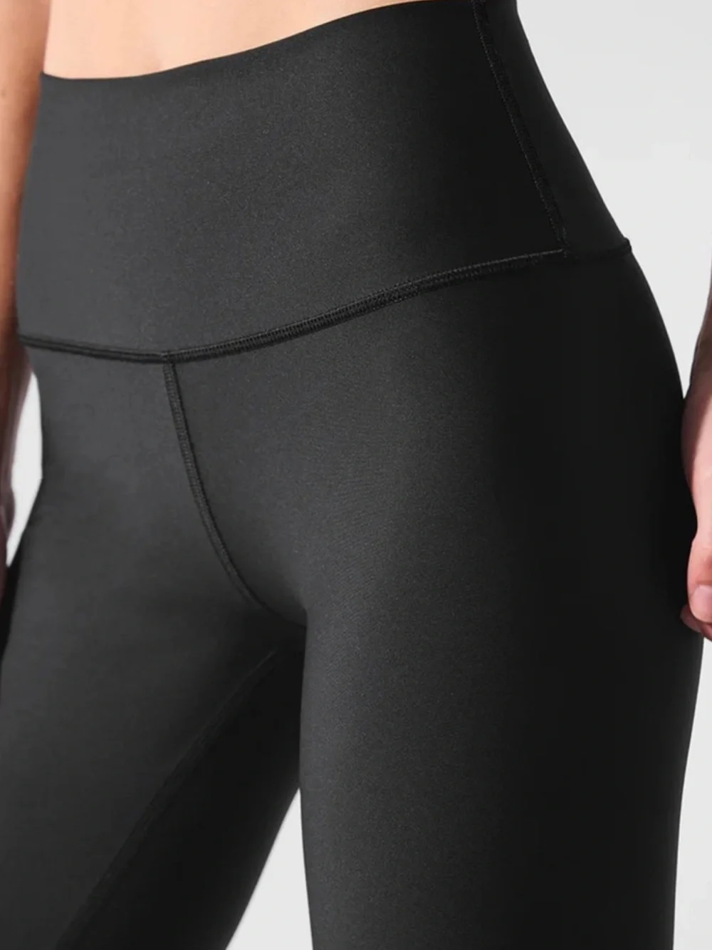 ALO yoga airlift High-Waist Black Sculpting Women’s leggings (7/8 Length)
